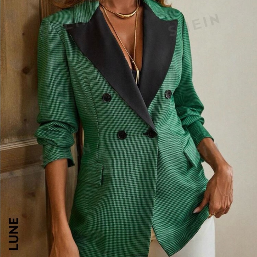 DOUBLE BREASTED BLAZER!! - Picture 5 of 8